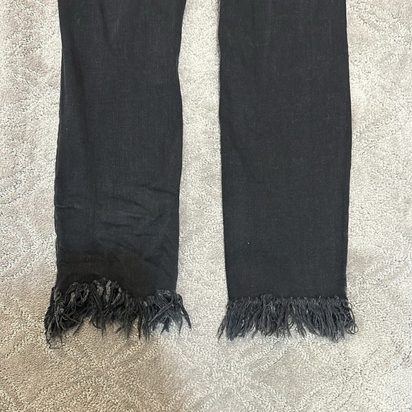 Free People Distressed Skinny Jeans. Size 31. - Picture 6 of 6